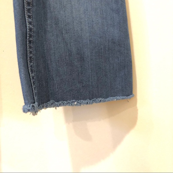 DL1961 Joy Low Rise Cropped Flare Jeans - Picture 5 of 5